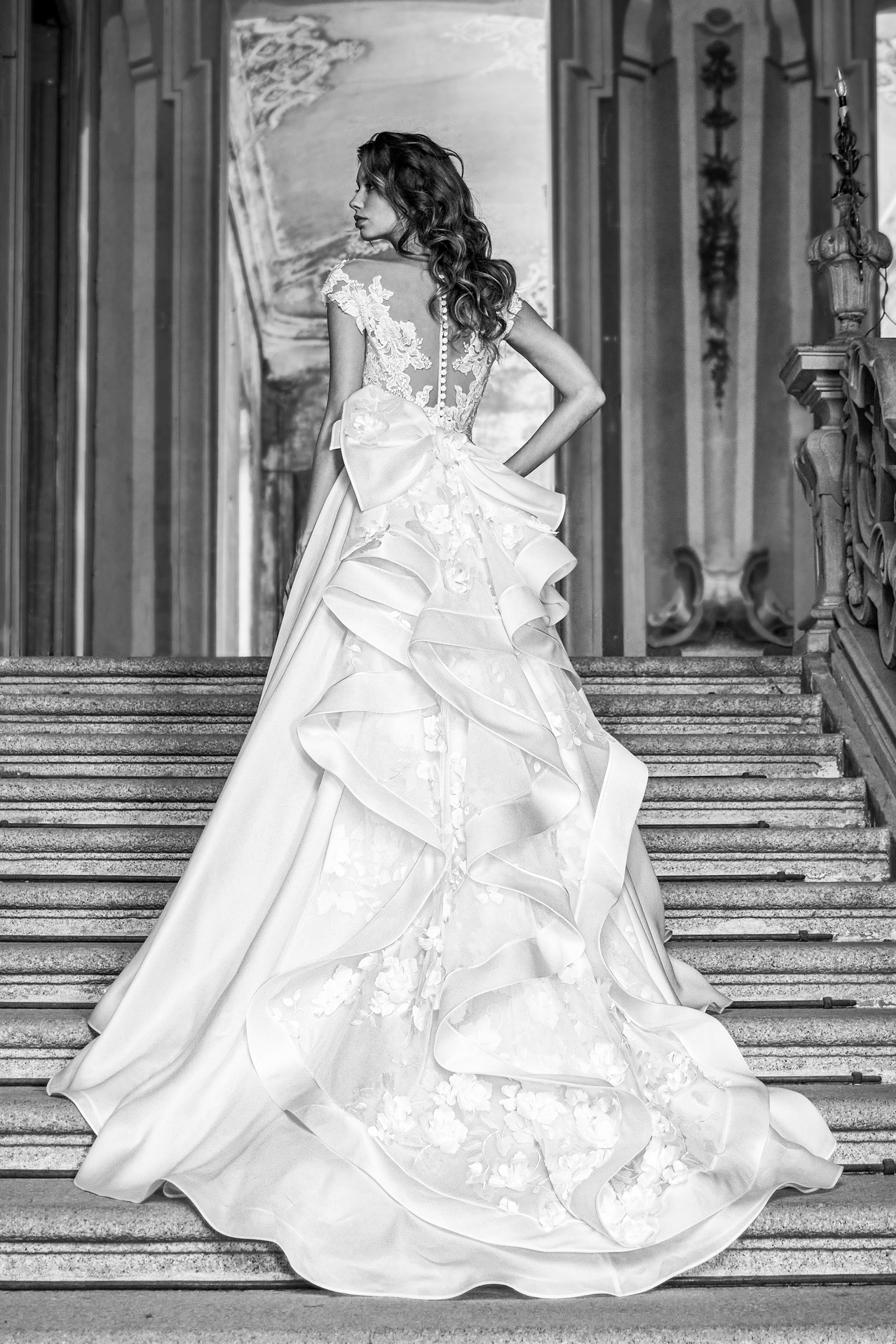 Vestiti da Sposa Verona: Capolavori Sartoriali Su Misura per una Sposa Unica e Particolare - Arte e Bellezza 100% Made in Italy per un Look Nuziale Indimenticabile